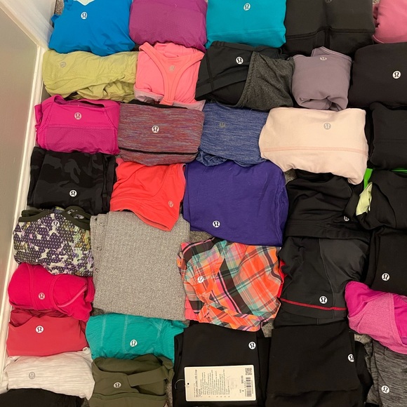 Lululemon mystery bundle - Picture 5 of 5